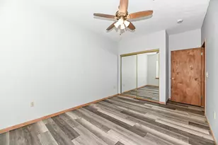 401 W Aspen Dr, Oak Creek, WI 53154 - Photo 28