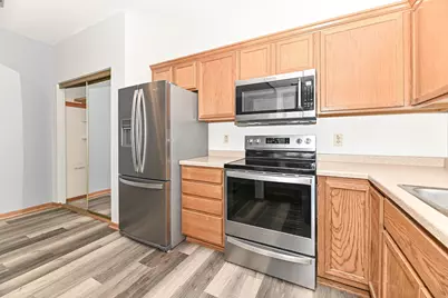 401 W Aspen Dr #7, Oak Creek, WI 53154 - Photo 20