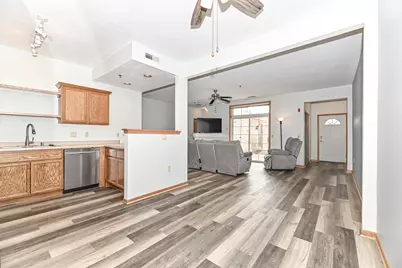 401 W Aspen Dr #7, Oak Creek, WI 53154 - Photo 14