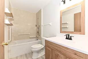 401 W Aspen Dr, Oak Creek, WI 53154 - Photo 26