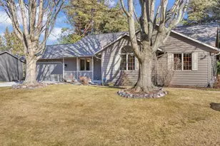 4315 Sommer Dr, Sheboygan, WI 53081 - Photo 4