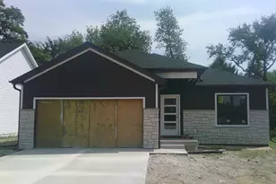 314 Evan Dr, Lake Geneva, WI 53147 - Photo 1