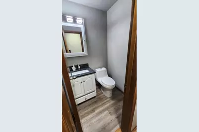 4259  Teakwood Ct, Greendale, WI 53129 - Photo 12