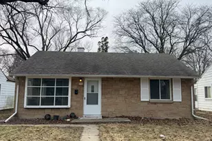 5791 N 32nd St, Milwaukee, WI 53209 - Photo 1