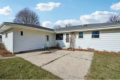 8840 W Cheyenne St, Milwaukee, WI 53224 - Photo 52