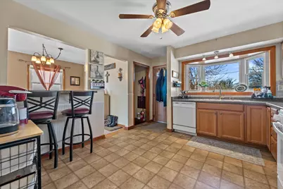 4381 S Kentucky Ave, Milwaukee, WI 53221 - Photo 16