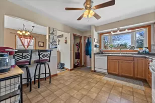 4381 S Kentucky Ave, Milwaukee, WI 53221 - Photo 16