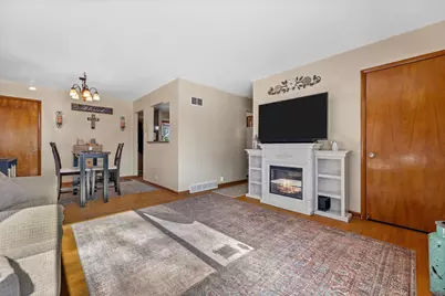 4381 S Kentucky Ave, Milwaukee, WI 53221 - Photo 22