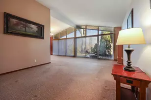 33810 Lynn Ln, Burlington, WI 53105 - Photo 8