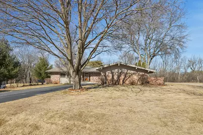 33810  Lynn Ln, Burlington, WI 53105 - Photo 2