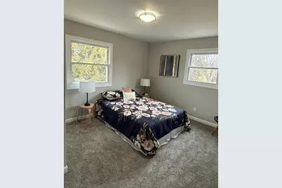 439 W Mall Rd, Glendale, WI 53217 - Photo 22