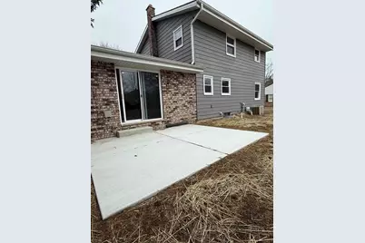 439 W Mall Rd, Glendale, WI 53217 - Photo 18