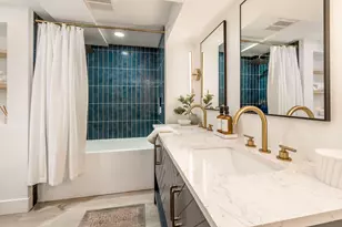 2620 W Garden Park Dr, Glendale, WI 53209 - Photo 24