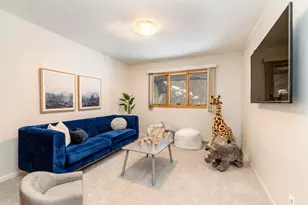 2620 W Garden Park Dr, Glendale, WI 53209 - Photo 18