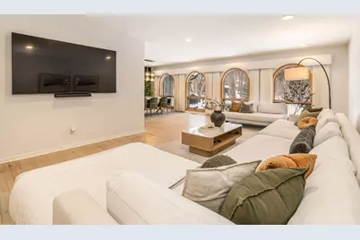 2620 W Garden Park Dr, Glendale, WI 53209 - Photo 10