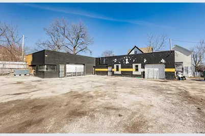 3210 N Dr Martin Luther King Jr Dr, Milwaukee, WI 53212 - Photo 1