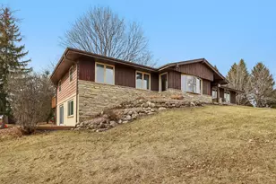 S30W29485 Williams Way, Genesee, WI 53188 - Photo 2