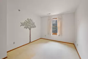 942 Oconomowoc Pkwy, Oconomowoc, WI 53066 - Photo 18