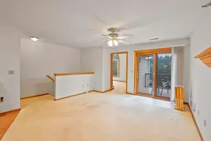 942 Oconomowoc Pkwy, Oconomowoc, WI 53066 - Photo 4