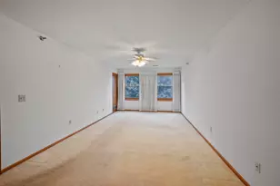 942 Oconomowoc Pkwy, Oconomowoc, WI 53066 - Photo 12