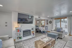 4857 N Navajo Ave, Glendale, WI 53217 - Photo 4