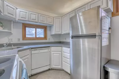 4857 N Navajo Ave, Glendale, WI 53217 - Photo 10