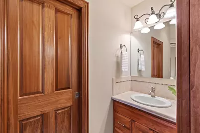 1240  Mary Hill Cir, Hartland, WI 53029 - Photo 58