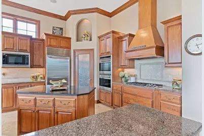 1240  Mary Hill Cir, Hartland, WI 53029 - Photo 50