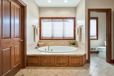 1240  Mary Hill Cir, Hartland, WI 53029 - Photo 12