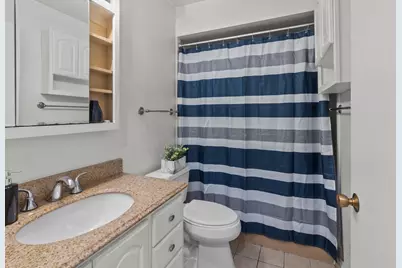 92  Red Chimney Rd #3, Geneva, WI 53147 - Photo 16