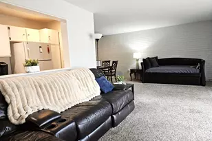 92 Red Chimney Rd, Geneva, WI 53147 - Photo 6