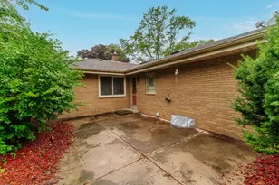 4212 N 95th St, Wauwatosa, WI 53222 - Photo 28