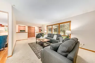 4212 N 95th St, Wauwatosa, WI 53222 - Photo 4