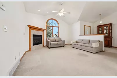 551  Winter Dr, Walworth, WI 53184 - Photo 4