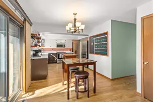 323 Porthamel Ct, Wales, WI 53183 - Photo 10