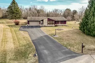 323 Porthamel Ct, Wales, WI 53183 - Photo 52