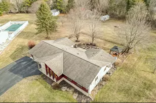 323 Porthamel Ct, Wales, WI 53183 - Photo 32