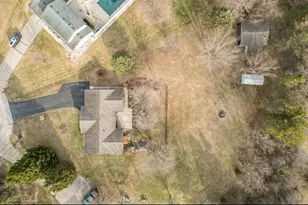 323 Porthamel Ct, Wales, WI 53183 - Photo 38