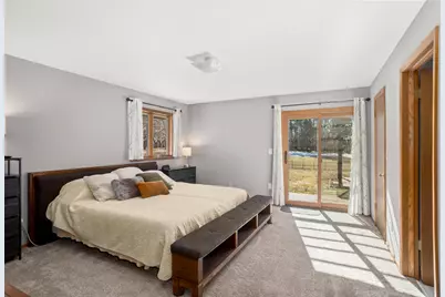 323  Porthamel Ct, Wales, WI 53183 - Photo 16
