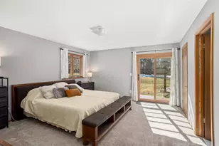 323 Porthamel Ct, Wales, WI 53183 - Photo 16