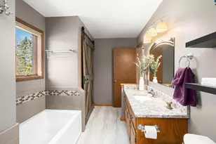 323 Porthamel Ct, Wales, WI 53183 - Photo 18