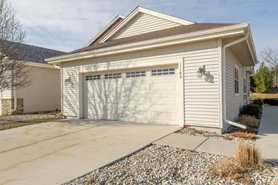 1145  Black Bear Dr, Mukwonago, WI 53149 - Photo 2