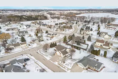 420  Fieldstone Ct, Kiel, WI 53042 - Photo 32