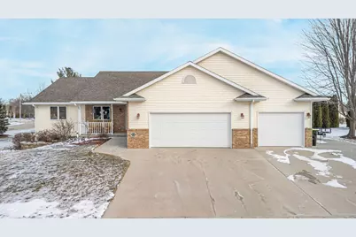 420  Fieldstone Ct, Kiel, WI 53042 - Photo 1