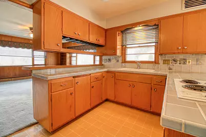 1000  17th Ave, South Milwaukee, WI 53172 - Photo 6