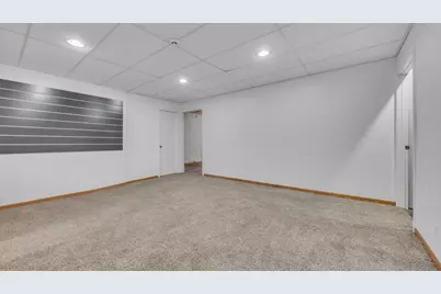 931 N 8th St, Sheboygan, WI 53081 - Photo 14