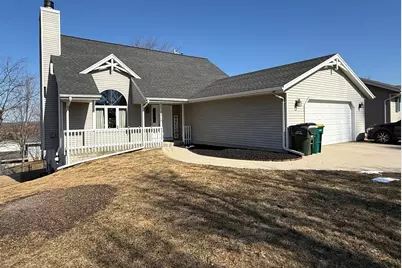 1318  Jefferson St, West Bend, WI 53090 - Photo 2