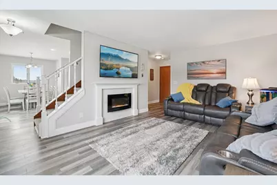 745  Main St Unit#10, Kewaskum, WI 53040 - Photo 8