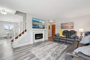 745 Main St, Kewaskum, WI 53040 - Photo 8