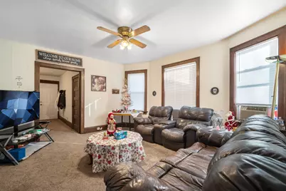 1047 W Washington St, West Bend, WI 53095 - Photo 4
